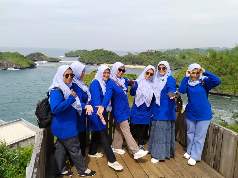 Tour Guru SMPN 6 Sudimoro